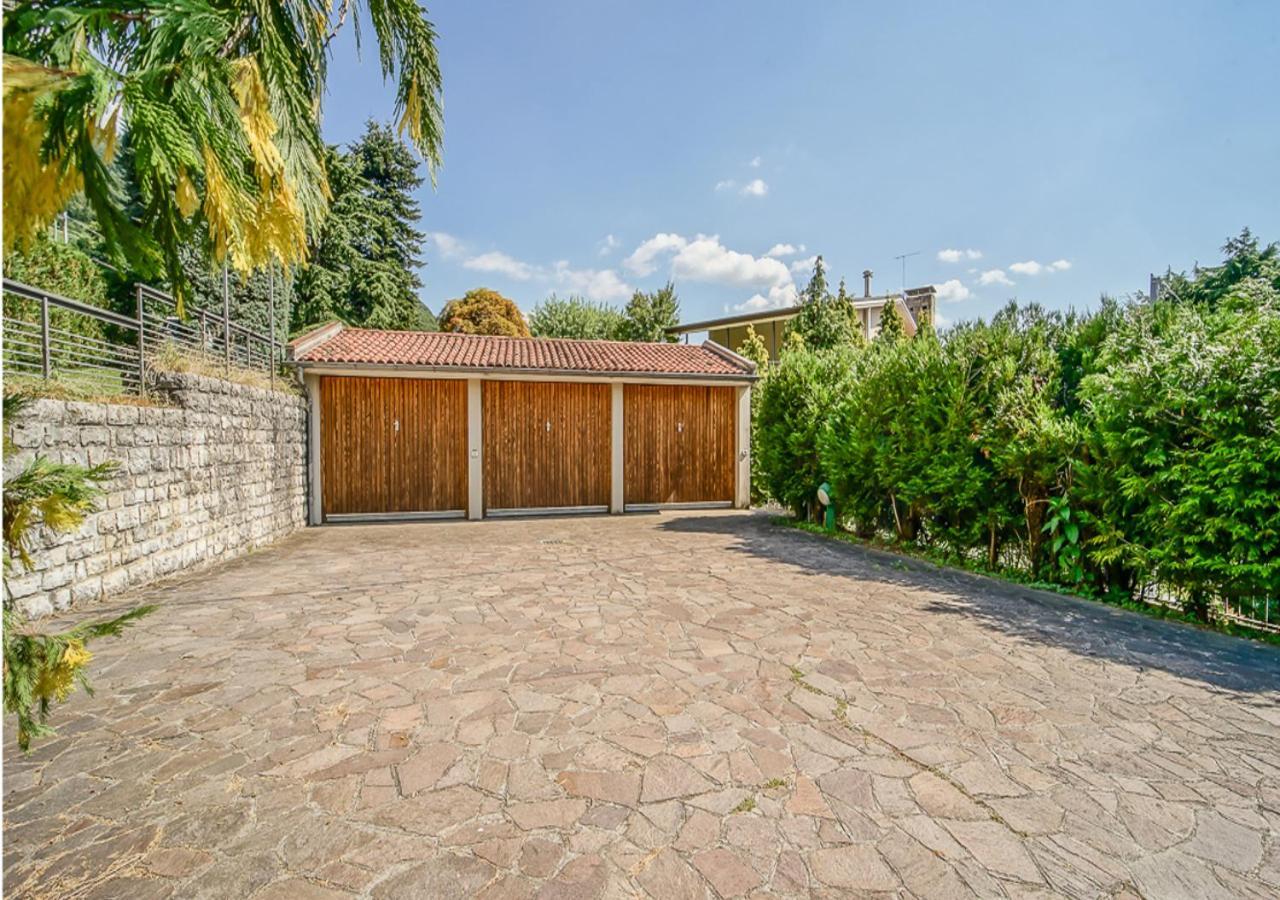 Villa Ornella Mandello del Lario Bagian luar foto